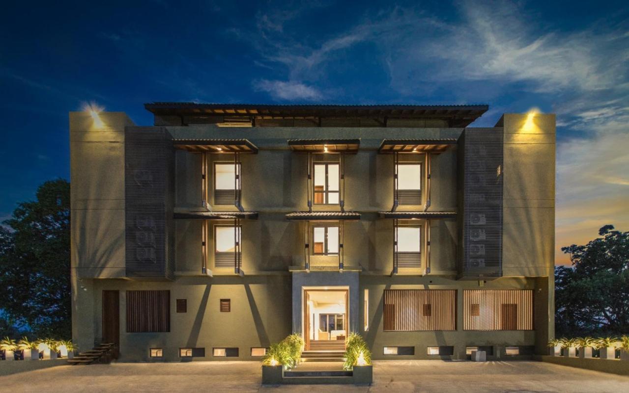 Manthila Hotel Anuradhapura Eksteriør bilde