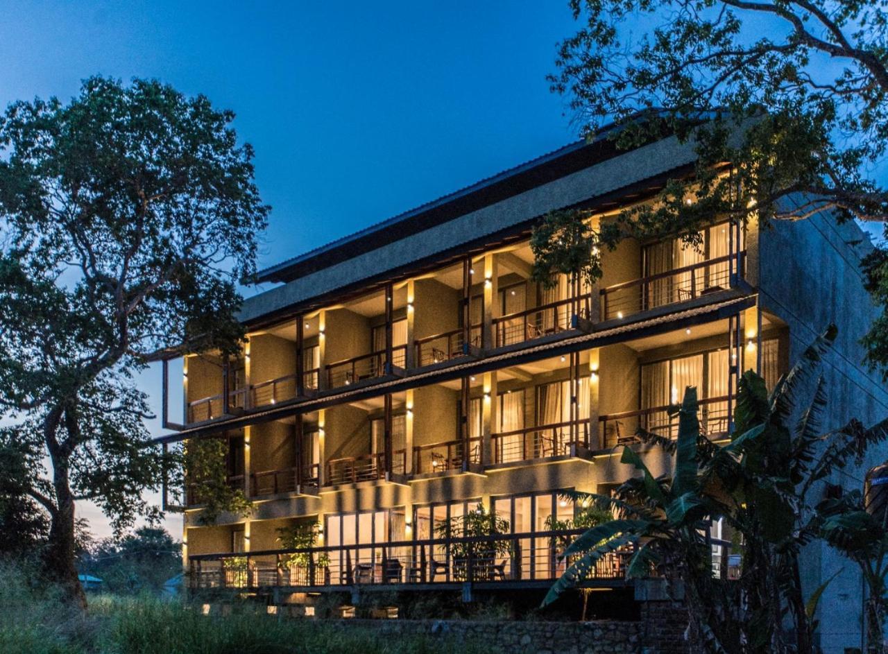 Manthila Hotel Anuradhapura Eksteriør bilde